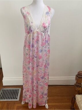 Romantic Floral Lace-Trim Maxi Nightgown - Pink & Purple